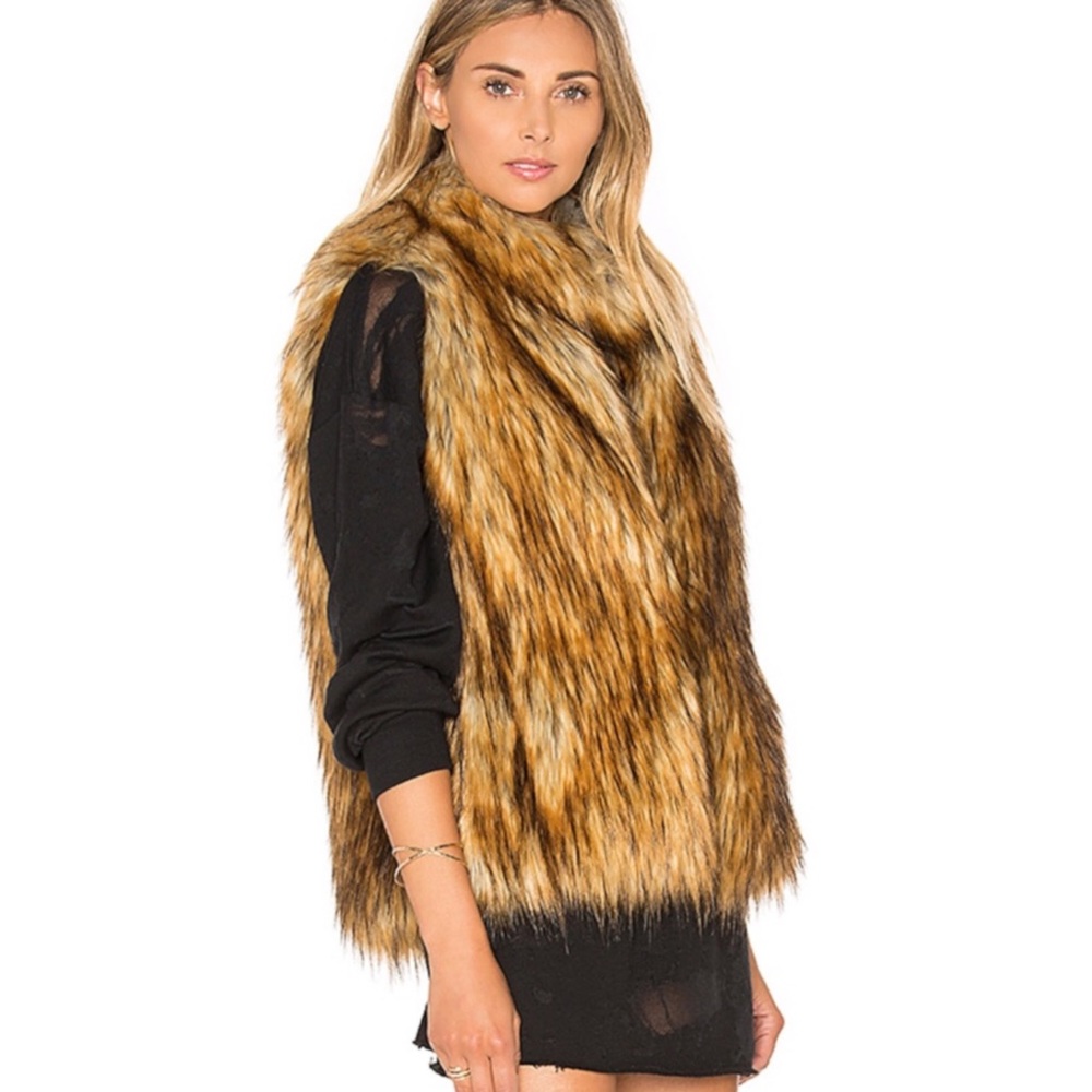 NWT Jack by BB Dakota Faux Fur Vest